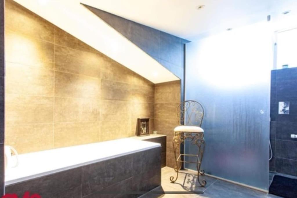 Heitharbrun Apartment Хверагерди Екстериор снимка