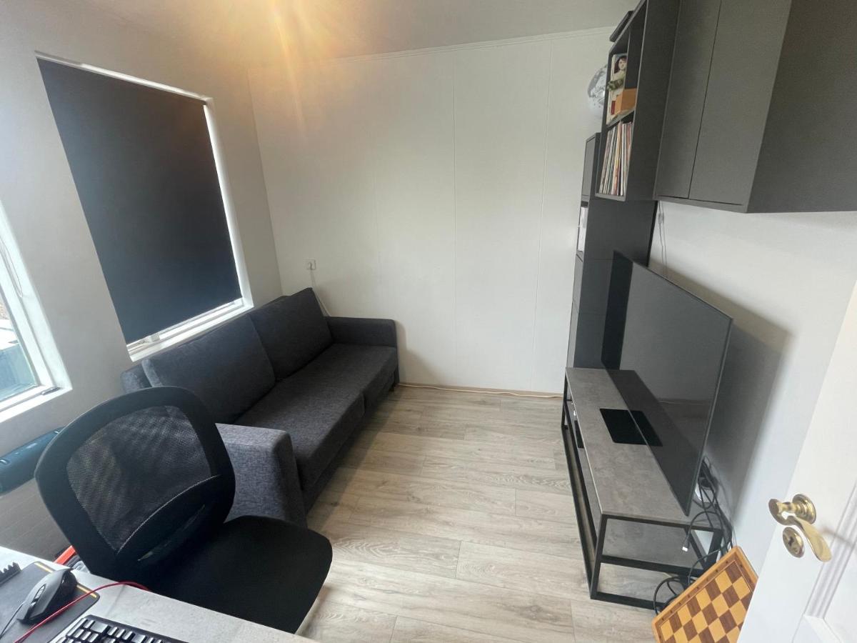 Heitharbrun Apartment Хверагерди Екстериор снимка